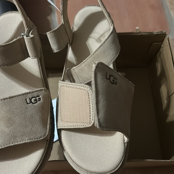UGG DRIFTWOOD GOLDENSTAR SUEDE PLATFORM STRAPPY SANDALS, size 9.5 New - Picture 9 of 9